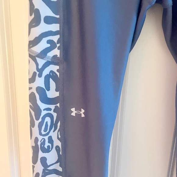 Under Armour HeatGear Compression Tonal Side Print Ankle Leggings Size Medium - Picture 4 of 6